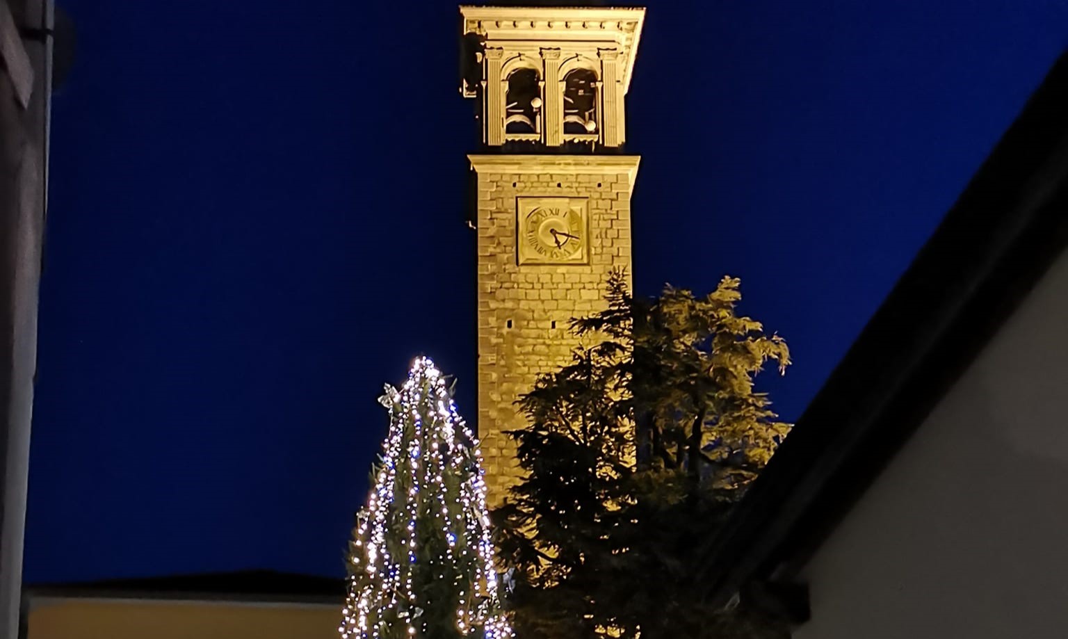 Immagine per Anche San Pier d'Isonzo prepara il proprio Natale, albero acceso lunedì dai bambini